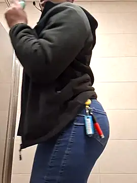 Snapshot of samone9 chatting on 17, 2, 2025 samone9 online show from 17, 2, 2025