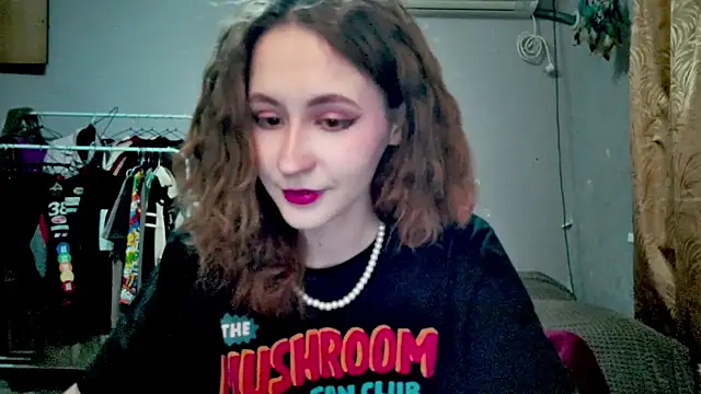 Snapshot of JoannaTompson chatting on 15, 9, 2025 JoannaTompson online show from 15, 9, 2025