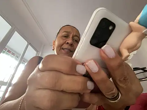 sweeviolet online show from 11, 12, 2024