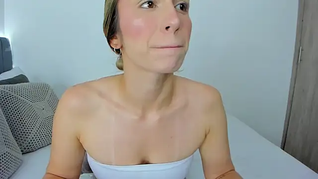 im sarah34 online show from 15, 7, 2026