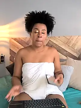 Snapshot of EmmilyBrant chatting on 18, 1, 2025 EmmilyBrant online show from 18, 1, 2025