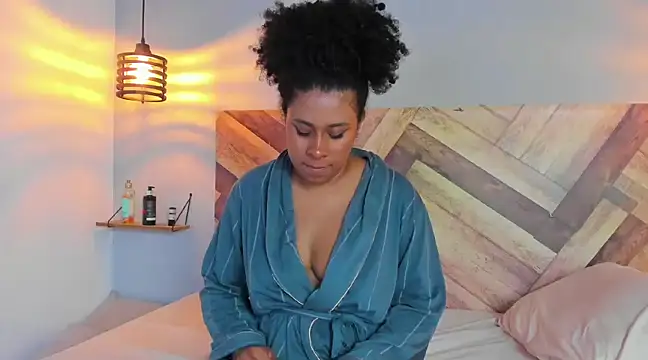 Snapshot of EmmilyBrant chatting on 2, 3, 2025 EmmilyBrant online show from 2, 3, 2025