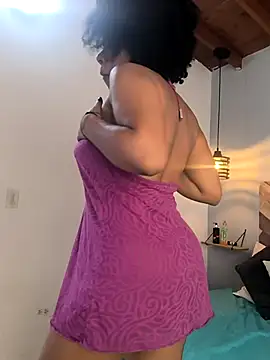 Snapshot of EmmilyBrant chatting on 14, 3, 2025 EmmilyBrant online show from 14, 3, 2025