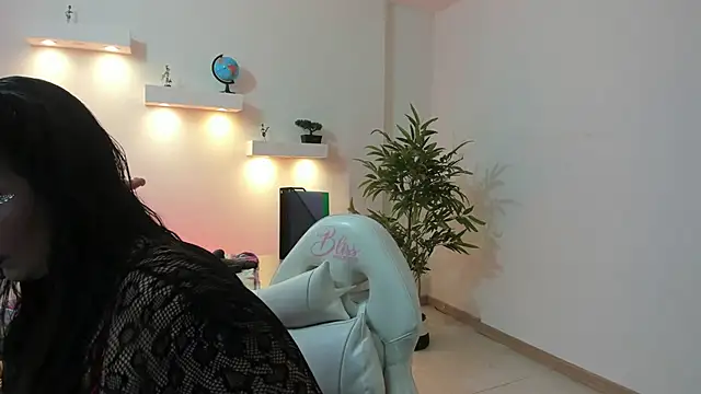 martina foxy  online show from 1, 11, 2025