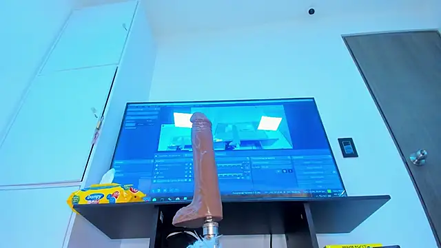 Snapshot of Isa__Blanc chatting on 26, 2, 2025 Isa Blanc online show from 26, 2, 2025