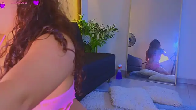 Snapshot of Isa__Blanc chatting on 12, 2, 2026 Isa Blanc online show from 12, 2, 2026