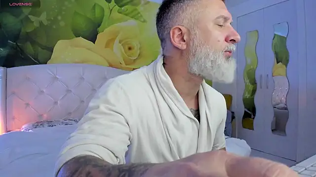 BlowMyXXL online show from 6, 2, 2026