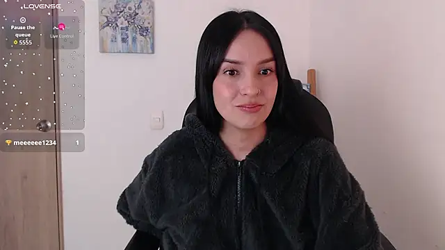Snapshot of sakura-mail chatting on 23, 11, 2025 sakura-mail online show from 23, 11, 2025