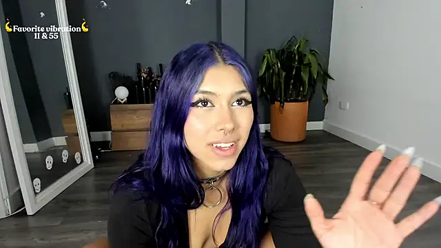 Raven Witch  online show from 11, 5, 2026