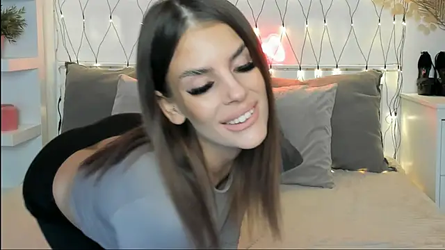 Snapshot of CassyCain chatting on 3, 3, 2025 CassyCain online show from 3, 3, 2025