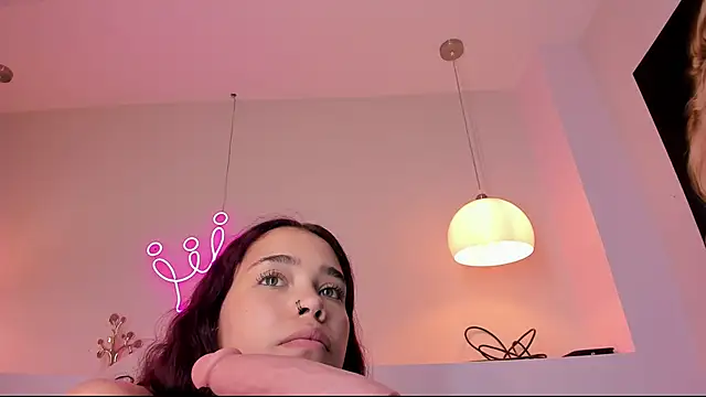 Snapshot of violeth_hill chatting on 12, 1, 2025 violeth hill online show from 12, 1, 2025