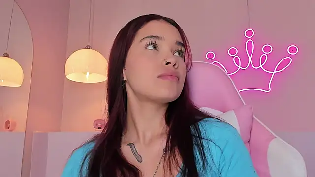 Snapshot of violeth_hill chatting on 15, 2, 2025 violeth hill online show from 15, 2, 2025