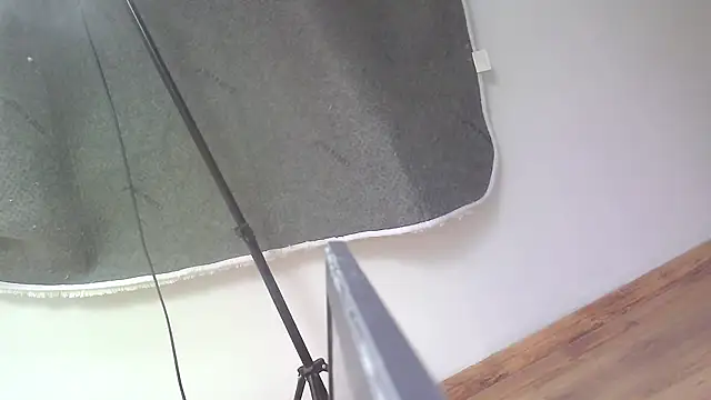 carolinesampaio online show from 28, 1, 2025