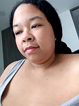 Snapshot of XMara chatting on 19, 1, 2025 XMara online show from 19, 1, 2025