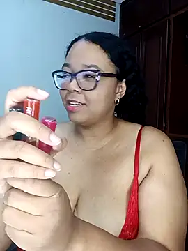 Snapshot of XMara chatting on 7, 2, 2025 XMara online show from 7, 2, 2025