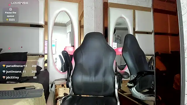 Snapshot of CloeRodriguez chatting on 9, 2, 2025 CloeRodriguez online show from 9, 2, 2025