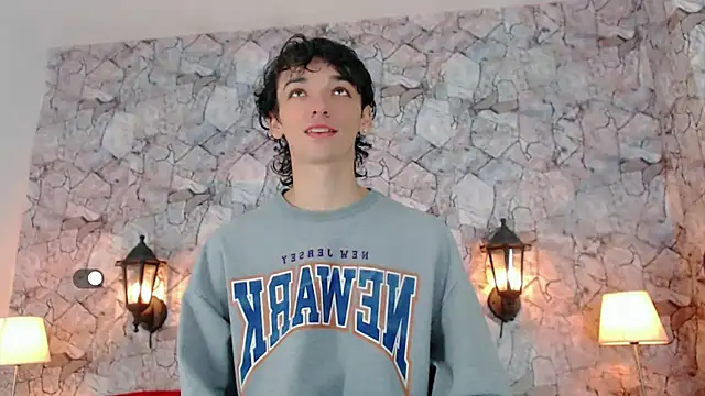 Snapshot of SexyJuliii21 chatting on 18, 2, 2025 SexyJuliii21 online show from 18, 2, 2025