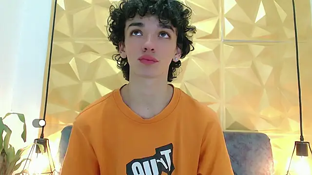 Snapshot of SexyJuliii21 chatting on 24, 2, 2025 SexyJuliii21 online show from 24, 2, 2025