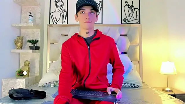 Snapshot of SexyJuliii21 chatting on 2, 10, 2025 SexyJuliii21 online show from 2, 10, 2025