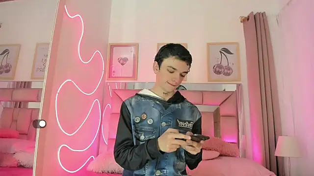 Snapshot of SexyJuliii21 chatting on 6, 10, 2025 SexyJuliii21 online show from 6, 10, 2025