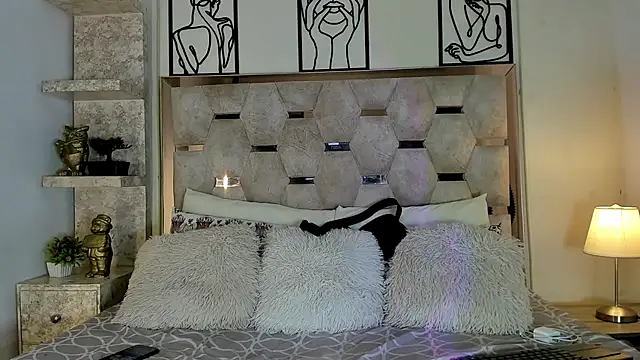 Snapshot of SexyJuliii21 chatting on 13, 10, 2025 SexyJuliii21 online show from 13, 10, 2025