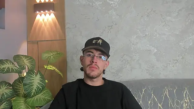 Snapshot of CodyWalkerR chatting on 11, 6, 2026 CodyWalkerR online show from 11, 6, 2026