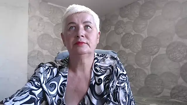 NicoleOlla online show from 17, 10, 2025