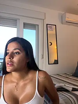 EmelyRogers online show from 7, 10, 2025