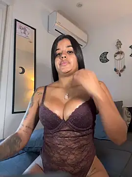 EmelyRogers online show from 20, 10, 2025