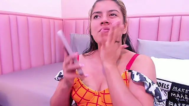 taylor cupper online show from 17, 11, 2025