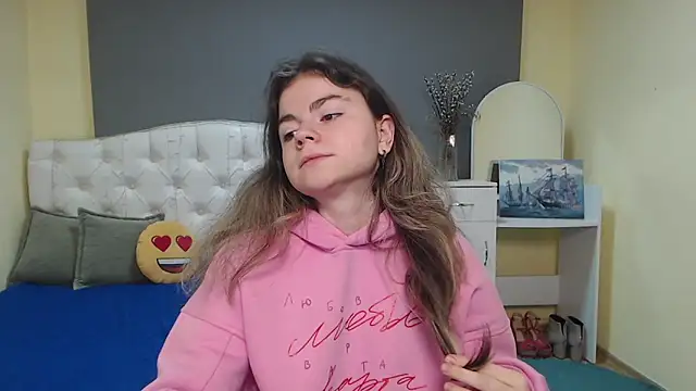 TinaRedly online show from 7, 11, 2025