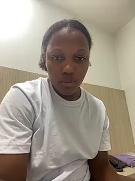 kellya  online show from 1, 3, 2025