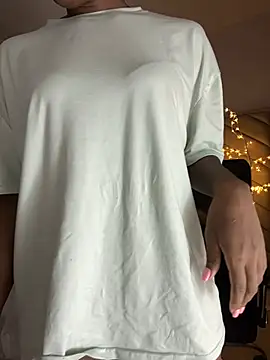 kellya  online show from 28, 3, 2026