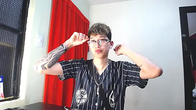  Thomas hot  online show from 4, 2, 2025