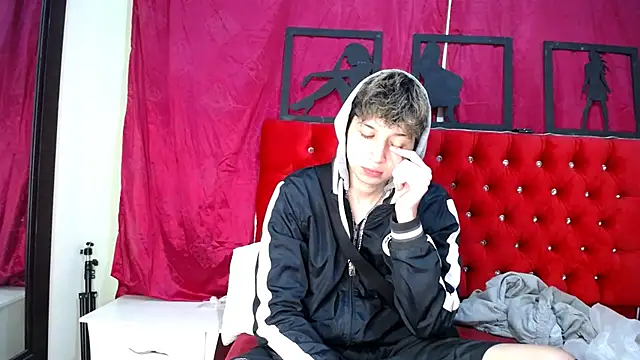  Thomas hot  online show from 27, 2, 2025