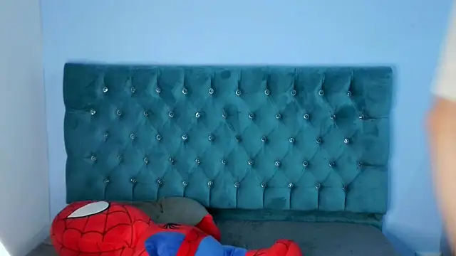  Thomas hot  online show from 18, 12, 2025