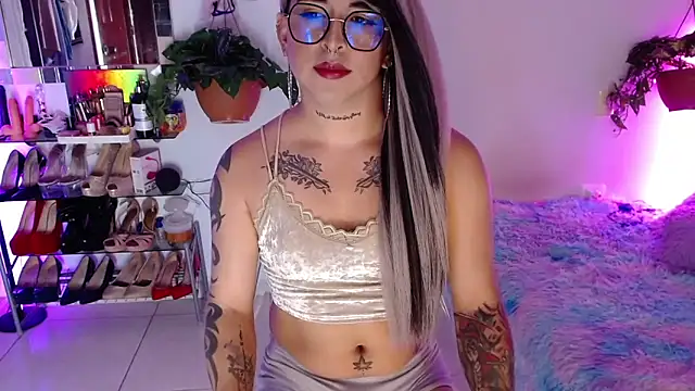 Laveneno ortiz07 online show from 11, 4, 2026