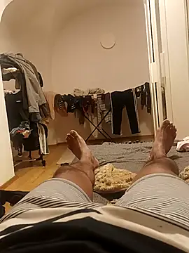 maleesa online show from 8, 10, 2025