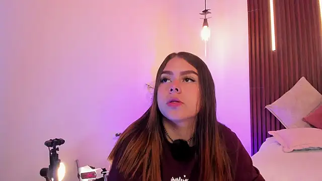 ArianaBaker online show from 17, 2, 2026