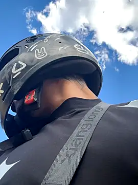 Osiiriis online show from 15, 9, 2025