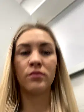 Snapshot of DreamGirl-777 chatting on 6, 12, 2024 DreamGirl-777 online show from 6, 12, 2024