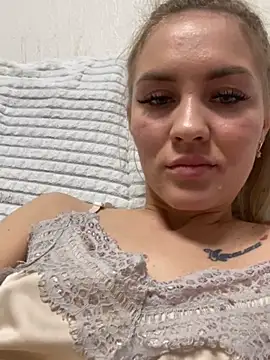 Snapshot of DreamGirl-777 chatting on 7, 12, 2024 DreamGirl-777 online show from 7, 12, 2024