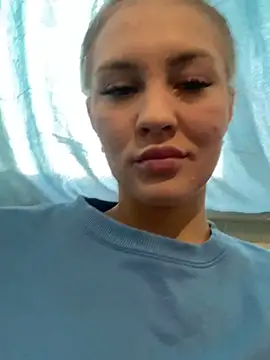 Snapshot of DreamGirl-777 chatting on 18, 12, 2024 DreamGirl-777 online show from 18, 12, 2024