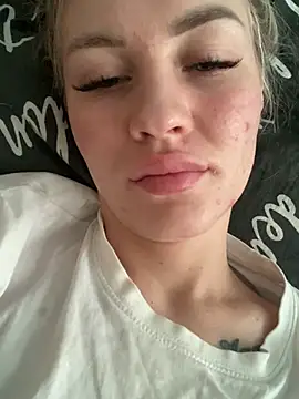 Snapshot of DreamGirl-777 chatting on 20, 12, 2024 DreamGirl-777 online show from 20, 12, 2024