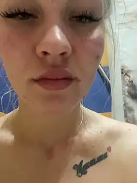 Snapshot of DreamGirl-777 chatting on 20, 12, 2024 DreamGirl-777 online show from 20, 12, 2024