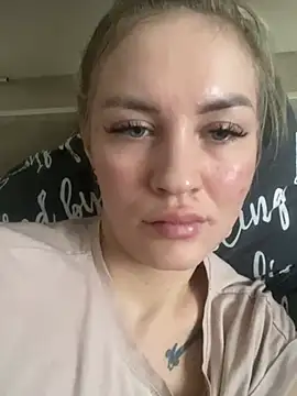 Snapshot of DreamGirl-777 chatting on 23, 12, 2024 DreamGirl-777 online show from 23, 12, 2024