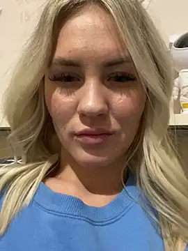 Snapshot of DreamGirl-777 chatting on 24, 12, 2024 DreamGirl-777 online show from 24, 12, 2024