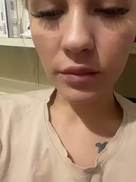 Snapshot of DreamGirl-777 chatting on 21, 1, 2025 DreamGirl-777 online show from 21, 1, 2025