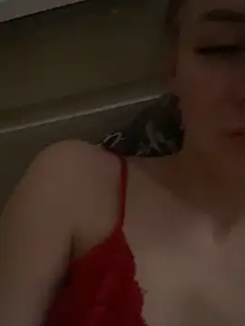 Snapshot of DreamGirl-777 chatting on 5, 2, 2025 DreamGirl-777 online show from 5, 2, 2025