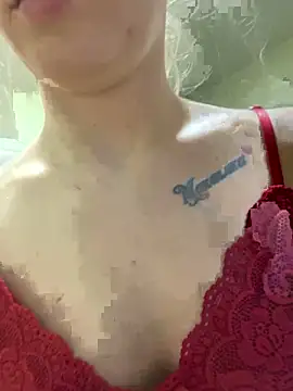 Snapshot of DreamGirl-777 chatting on 6, 2, 2025 DreamGirl-777 online show from 6, 2, 2025